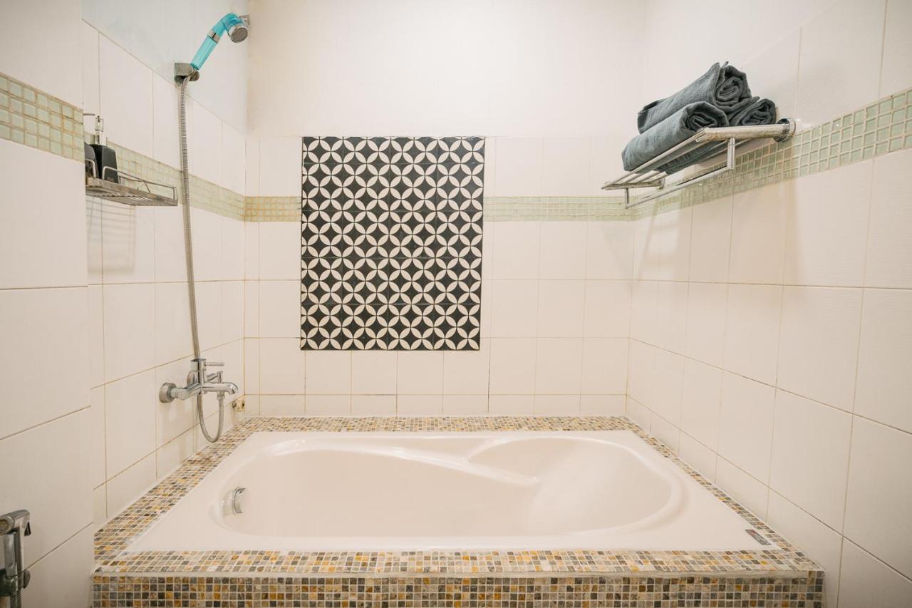 Entire French House With 4 Bedrooms In Hanoi Downtown ภายนอก รูปภาพ